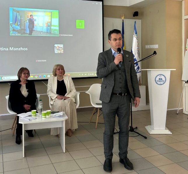 Вітання декана істор. факультету, доц. Володимира Кіцака